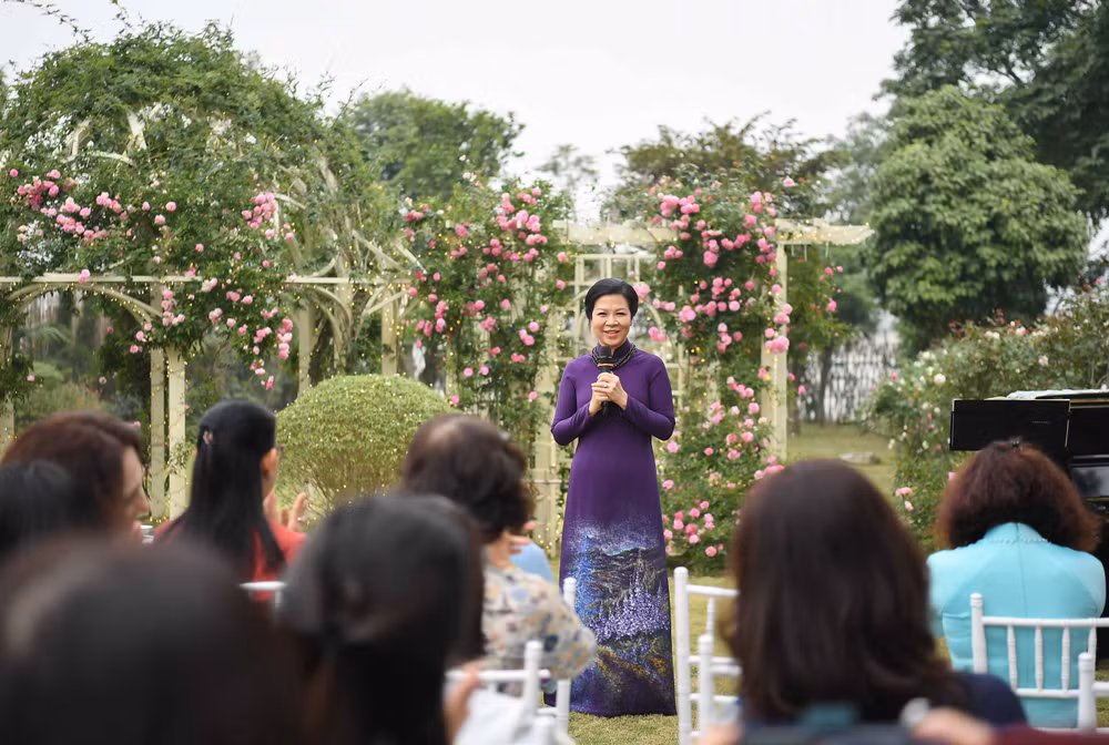 Bà Ngô Phương Ly, Phu nhân đồng chí Tổng Bí thư Tô Lâm, phát biểu tại sự kiện. (Ảnh: Bộ Ngoại giao)