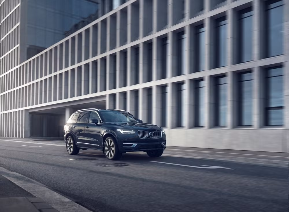 Được mệnh danh là “chiếc xe an toàn nhất thế giới”, Volvo XC90 được được chấm điểm tuyệt đối 100% về công nghệ hỗ trợ an toàn. Được mệnh danh là “chiếc xe an toàn nhất thế giới”, Volvo XC90 được được chấm điểm tuyệt đối 100% về công nghệ hỗ trợ an toàn.