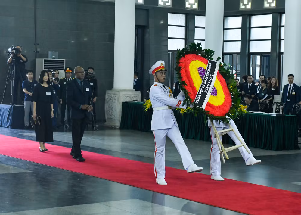 Đoàn Vanuatu viếng Tổng Bí thư Nguyễn Phú Trọng. Đoàn Vanuatu viếng Tổng Bí thư Nguyễn Phú Trọng.