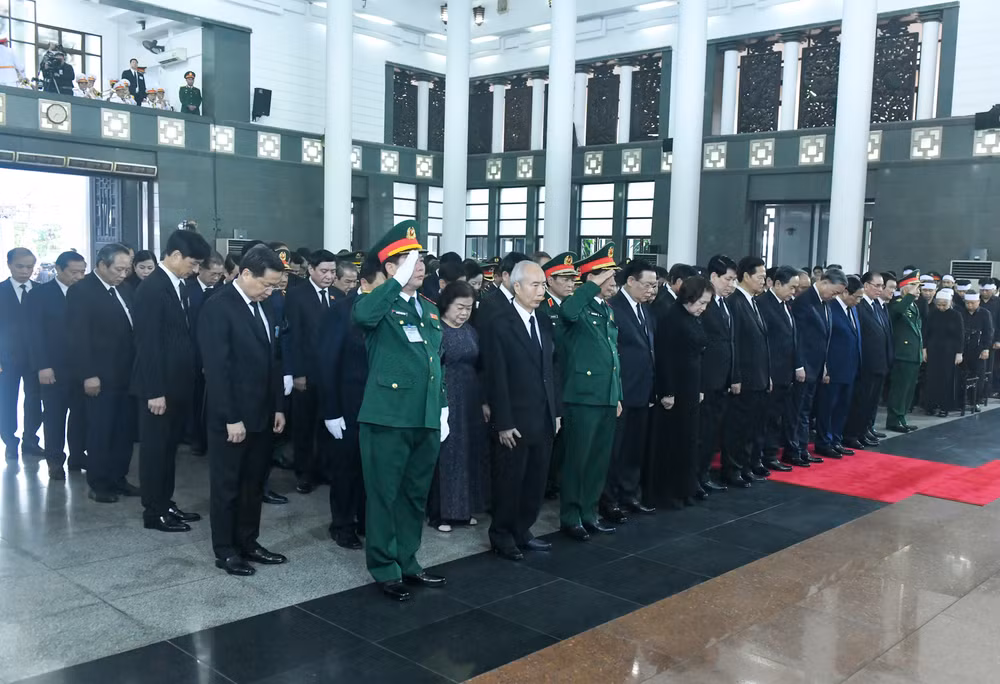 Toàn cảnh Lễ viếng Tổng Bí thư Nguyễn Phú Trọng: Trang nghiêm và xúc động ảnh 50 Toàn cảnh Lễ viếng Tổng Bí thư Nguyễn Phú Trọng: Trang nghiêm và xúc động ảnh 50
