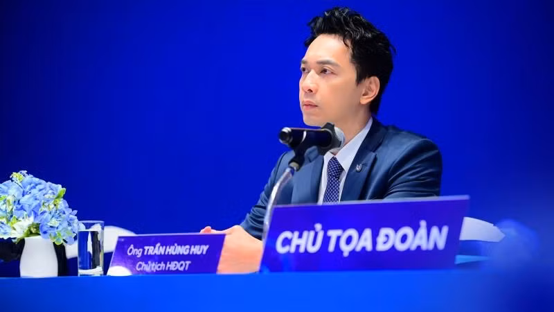 Chủ tịch Hội đồng quản trị ACB Trần Hùng Huy tại Đại hội. Chủ tịch Hội đồng quản trị ACB Trần Hùng Huy tại Đại hội.