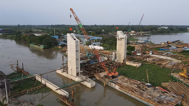 Cống âu Nguyễn Tấn Thành. Cống âu Nguyễn Tấn Thành.