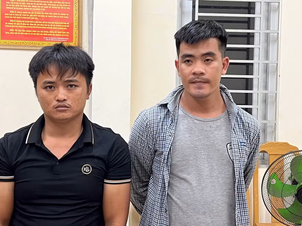 Vũ Minh Phúc (phải) và Trần Văn Tuấn.