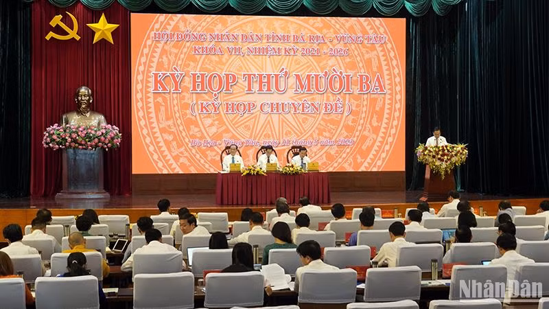 Quang cảnh kỳ họp thứ 13, Hội đồng nhân dân tỉnh Bà Rịa-Vũng Tàu.