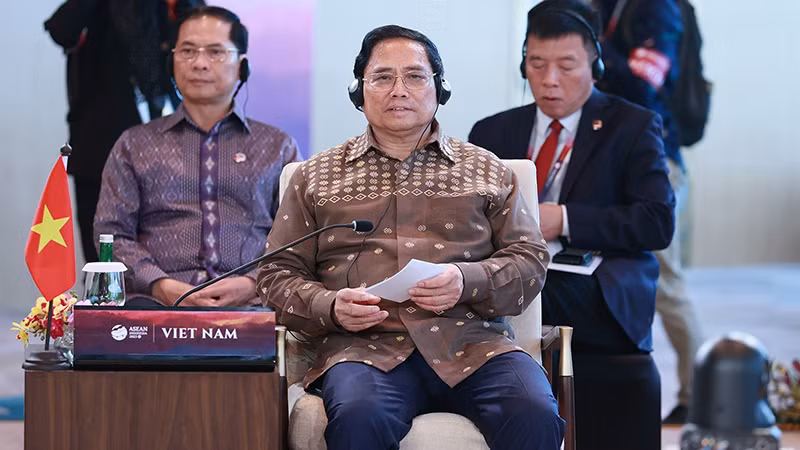 Thủ tướng Phạm Minh Chính dự phiên họp hẹp cùng Lãnh đạo các nước ASEAN trao đổi về các vấn đề quốc tế và khu vực.