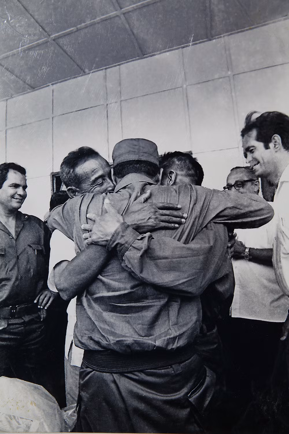 Chủ tịch Cuba Fidel Castro, Bí thư Tỉnh ủy Quảng Trị Hồ Sỹ Thản tại Trụ sở Chính phủ cách mạng Lâm thời Cộng hòa miền nam Việt Nam.