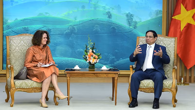 Thủ tướng Phạm Minh Chính tiếp Giám đốc WB tại Việt Nam Carolyn Turk.