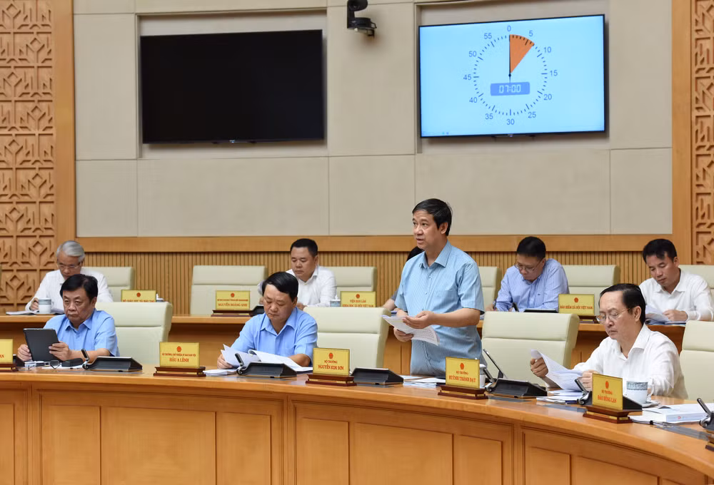Bộ trưởng Giáo dục và Đào tạo Nguyễn Kim Sơn phát biểu. Bộ trưởng Giáo dục và Đào tạo Nguyễn Kim Sơn phát biểu.