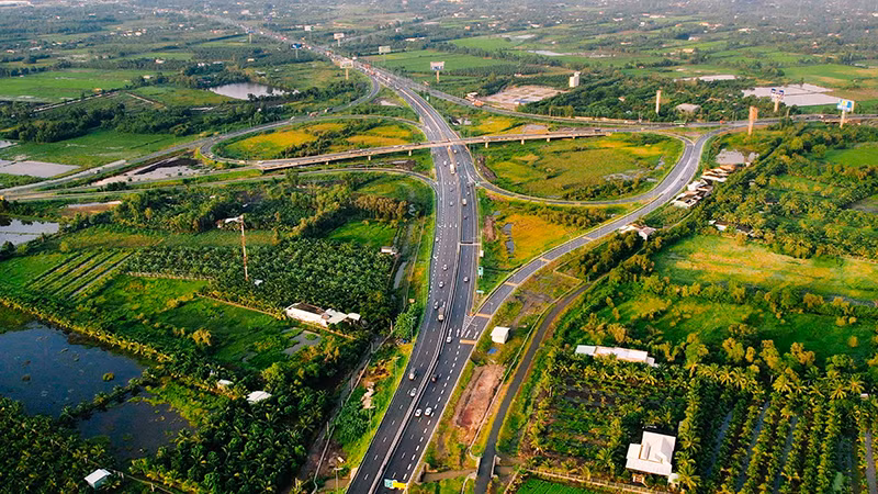Cao tốc Trung Lương-Mỹ Thuận.