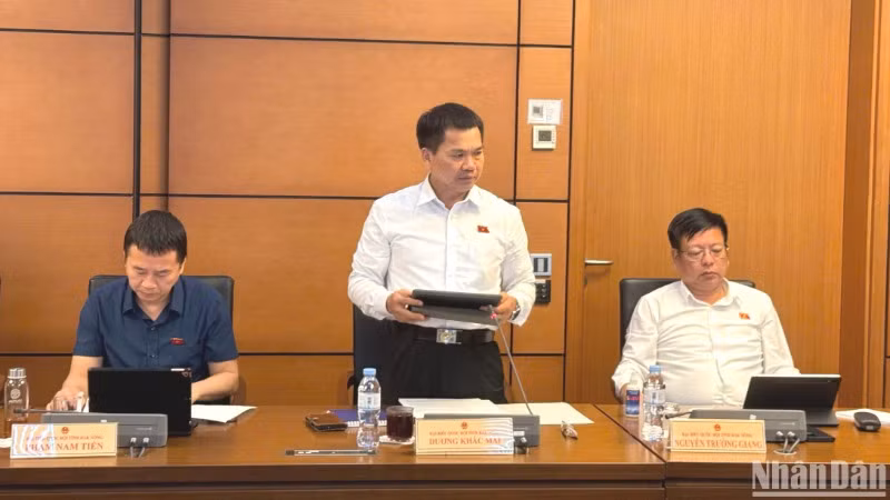 Đại biểu Dương Khắc Mai (Đoàn tỉnh Đắk Nông). (Ảnh: TRUNG HƯNG)