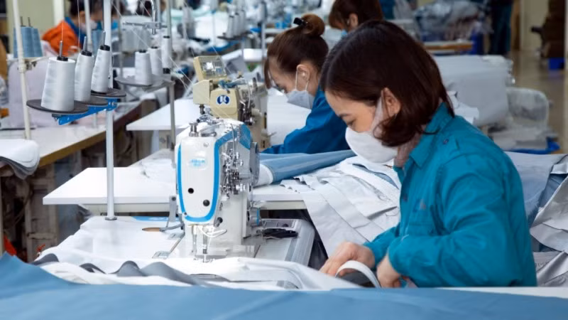 Xuất khẩu dệt may đang tăng trưởng mạnh.