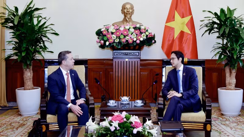 Quang cảnh buổi tiếp. (Ảnh: Bộ Ngoại giao) Quang cảnh buổi tiếp. (Ảnh: Bộ Ngoại giao)