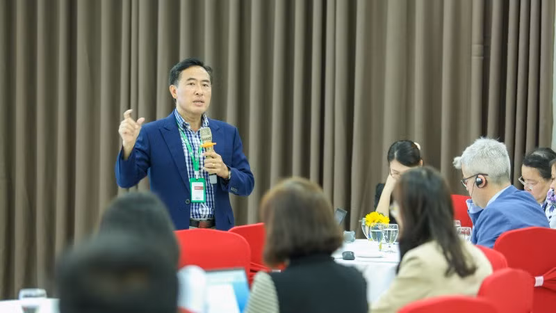 Ông Phạm Quang Tú, Phó Giám đốc quốc gia Oxfam tại Việt Nam, Trưởng nhóm dự án phát biểu. (Ảnh: Oxfam Việt Nam) Ông Phạm Quang Tú, Phó Giám đốc quốc gia Oxfam tại Việt Nam, Trưởng nhóm dự án phát biểu. (Ảnh: Oxfam Việt Nam)