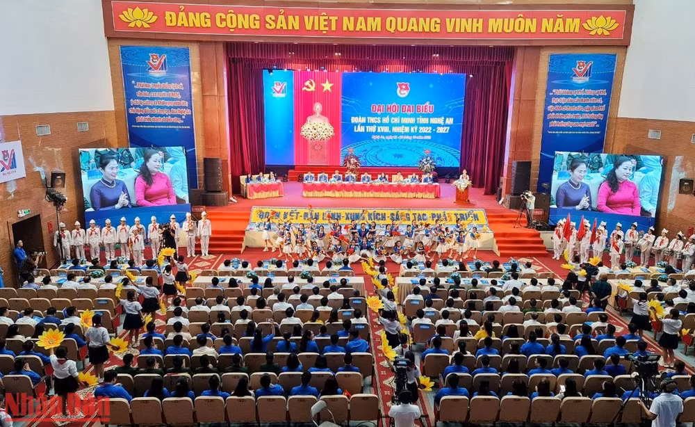 Toàn cảnh Đại hội đại biểu Đoàn Thanh niên Cộng sản Hồ Chí Minh tỉnh Nghệ An nhiệm kỳ 2022-2027.