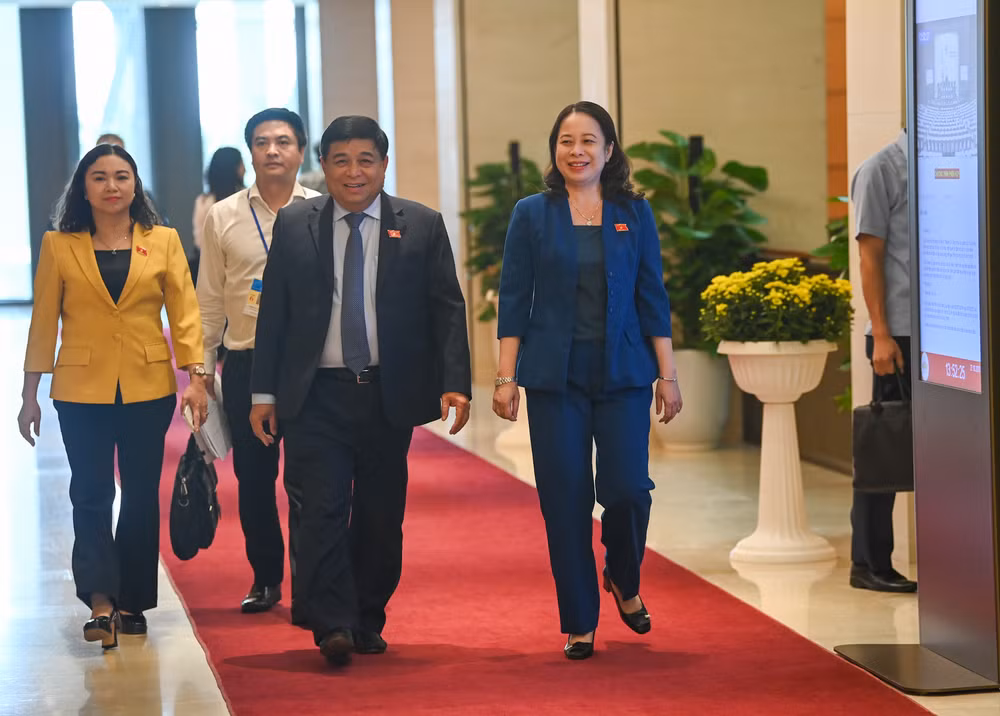 Các đại biểu Quốc hội dự phiên họp chiều 27/10. (Ảnh: DUY LINH) Các đại biểu Quốc hội dự phiên họp chiều 27/10. (Ảnh: DUY LINH)