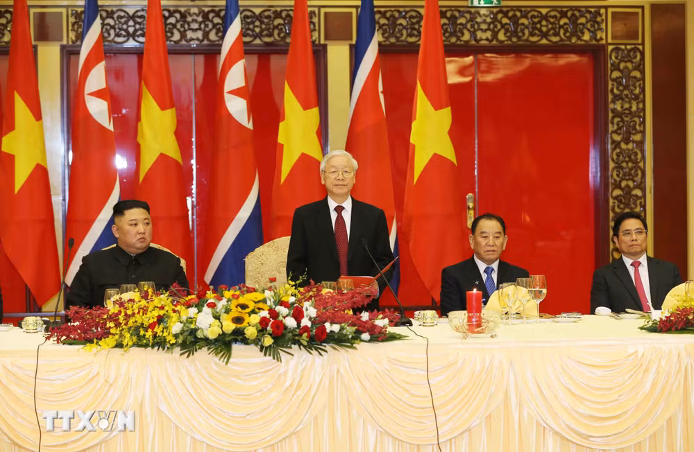 Tổng Bí thư, Chủ tịch nước Nguyễn Phú Trọng đọc diễn văn chào mừng tại tiệc chiêu đãi, Hà Nội, ngày 1/3/2019. (Ảnh: TTXVN) Tổng Bí thư, Chủ tịch nước Nguyễn Phú Trọng đọc diễn văn chào mừng tại tiệc chiêu đãi, Hà Nội, ngày 1/3/2019. (Ảnh: TTXVN)