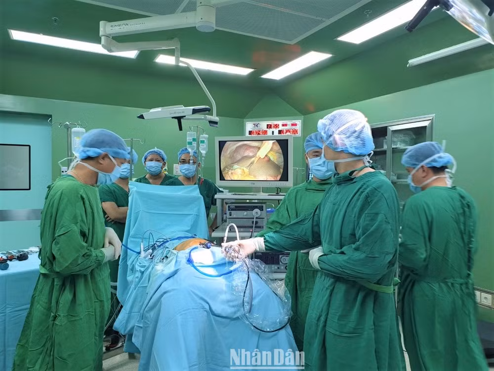 Đà Nẵng: Phẫu thuật nội soi cắt thành công u gan cho bệnh nhân