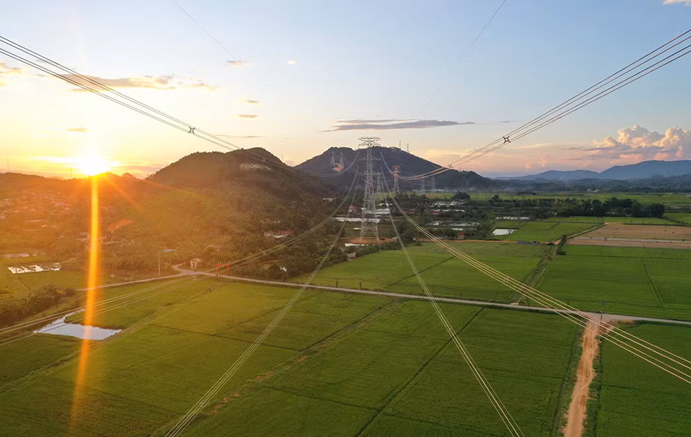 Dự án đường dây 500kV Quảng Trạch-Quỳnh Lưu hoàn thành đóng điện.