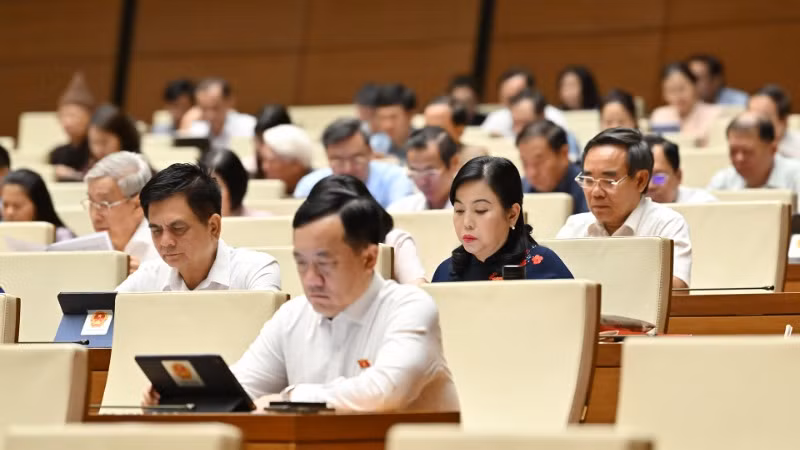 Các đại biểu tham dự phiên họp. (Ảnh: THỦY NGUYÊN)
