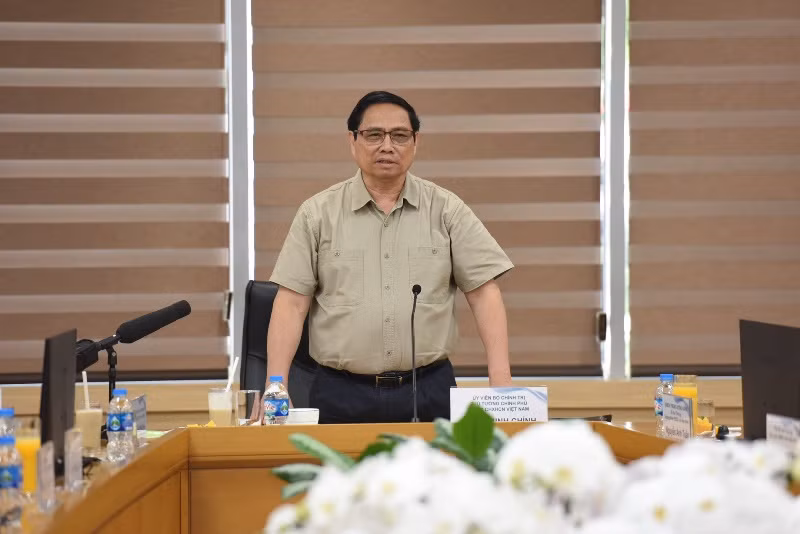 Thủ tướng Phạm Minh Chính phát biểu tại buổi làm việc với Công ty TNHH Samsung Electronics Việt Nam. (Ảnh: TRẦN HẢI)