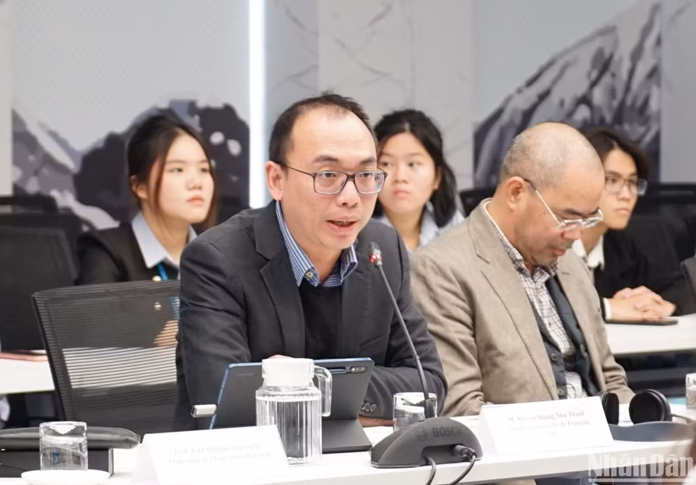 Tiến sĩ Nguyễn Hoàng Như Thanh, Trưởng Khoa tiếng Pháp, Học viện Ngoại giao. (Ảnh: TRUNG HƯNG) Tiến sĩ Nguyễn Hoàng Như Thanh, Trưởng Khoa tiếng Pháp, Học viện Ngoại giao. (Ảnh: TRUNG HƯNG)