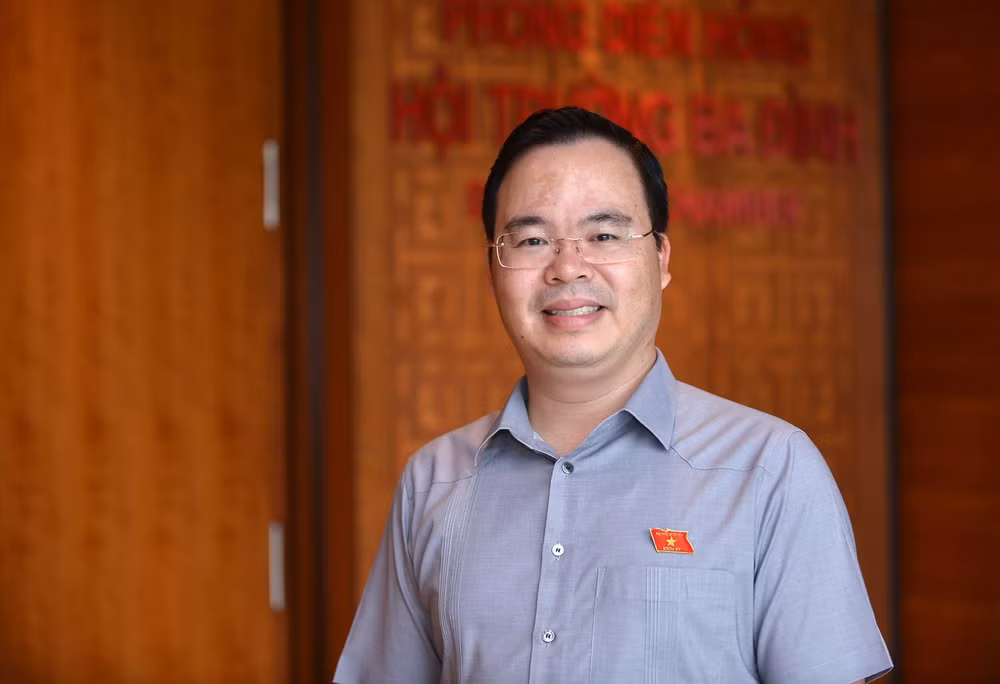 Đại biểu Quốc hội Trần Văn Khải (Hà Nam) - Ủy viên Thường trực Ủy ban Khoa học, Công nghệ và Môi trường của Quốc hội. Đại biểu Quốc hội Trần Văn Khải (Hà Nam) - Ủy viên Thường trực Ủy ban Khoa học, Công nghệ và Môi trường của Quốc hội.