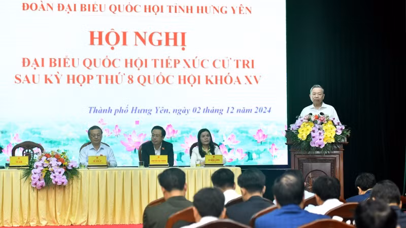 Tổng Bí thư Tô Lâm phát biểu tại tiếp xúc cử tri sau Kỳ họp thứ 8, Quốc hội khóa XV. (Ảnh: ĐĂNG KHOA) Tổng Bí thư Tô Lâm phát biểu tại tiếp xúc cử tri sau Kỳ họp thứ 8, Quốc hội khóa XV. (Ảnh: ĐĂNG KHOA)