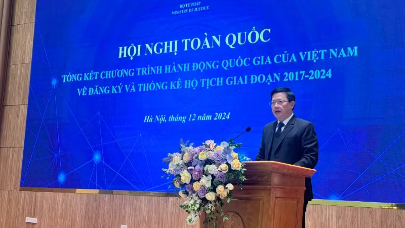Thứ trưởng Tư pháp Mai Lương Khôi phát biểu. (Ảnh: TRUNG HƯNG)