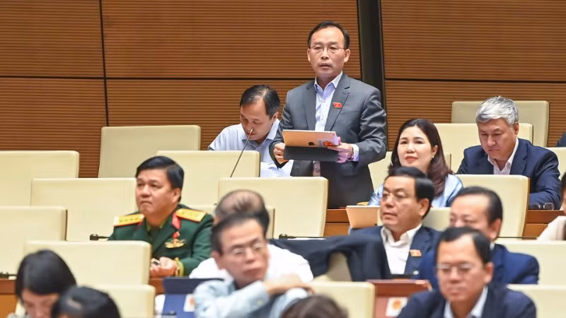 Đại biểu Trần Văn Tuấn - Đoàn đại biểu Quốc hội tỉnh Bắc Giang. (Ảnh: DUY LINH) Đại biểu Trần Văn Tuấn - Đoàn đại biểu Quốc hội tỉnh Bắc Giang. (Ảnh: DUY LINH)