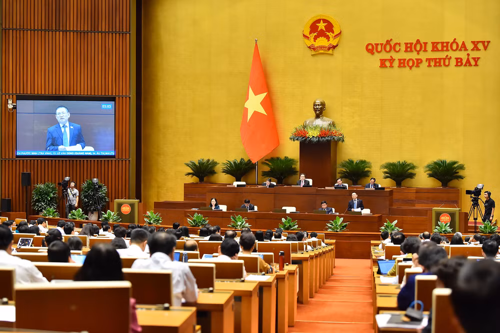 Bộ trưởng Tài chính Hồ Đức Phớc giải trình, làm rõ ý kiến đại biểu Quốc hội nêu tại phiên thảo luận của Quốc hội chiều 29/5. (Ảnh: THỦY NGUYÊN) Bộ trưởng Tài chính Hồ Đức Phớc giải trình, làm rõ ý kiến đại biểu Quốc hội nêu tại phiên thảo luận của Quốc hội chiều 29/5. (Ảnh: THỦY NGUYÊN)