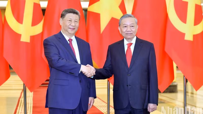 Tổng Bí thư Tô Lâm hội đàm với Tổng Bí thư, Chủ tịch Trung Quốc Tập Cận Bình. (Ảnh: ĐĂNG KHOA)