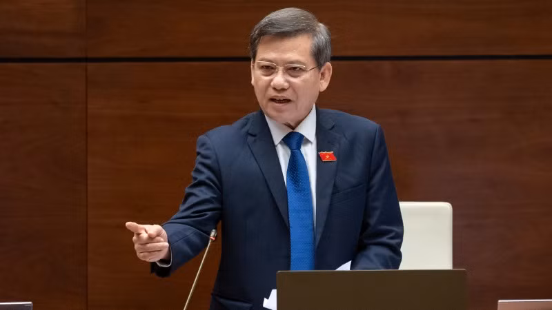 Chánh án Tòa án nhân dân tối cao Lê Minh Trí phát biểu giải trình, làm rõ vấn đề các đại biểu Quốc hội nêu tại phiên họp. (Ảnh: DUY LINH) Chánh án Tòa án nhân dân tối cao Lê Minh Trí phát biểu giải trình, làm rõ vấn đề các đại biểu Quốc hội nêu tại phiên họp. (Ảnh: DUY LINH)