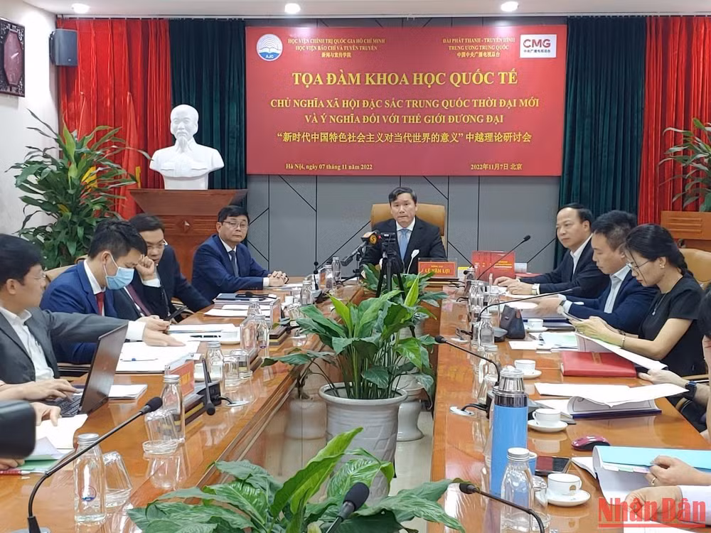 Quang cảnh tọa đàm. (Ảnh: TRUNG HƯNG)