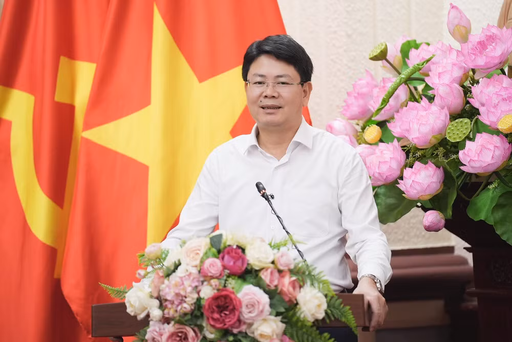 Thứ trưởng Tư pháp Nguyễn Thanh Tịnh, Trưởng Ban tổ chức Giải báo chí toàn quốc về ngành tư pháp lần thứ nhất phát biểu tại lễ phát động. Thứ trưởng Tư pháp Nguyễn Thanh Tịnh, Trưởng Ban tổ chức Giải báo chí toàn quốc về ngành tư pháp lần thứ nhất phát biểu tại lễ phát động.