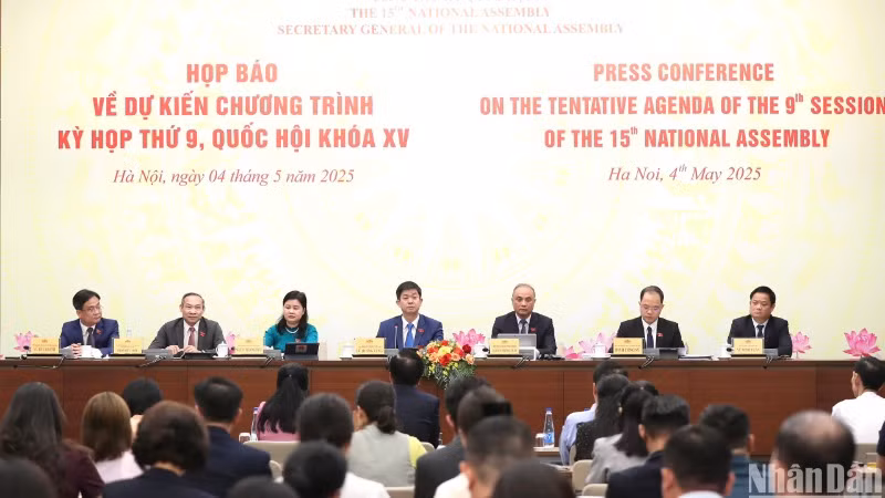 Quang cảnh họp báo về dự kiến chương trình Kỳ họp thứ 9, Quốc hội khóa XV, tổ chức chiều 4/5 tại Nhà Quốc hội. (Ảnh: DUY LINH)