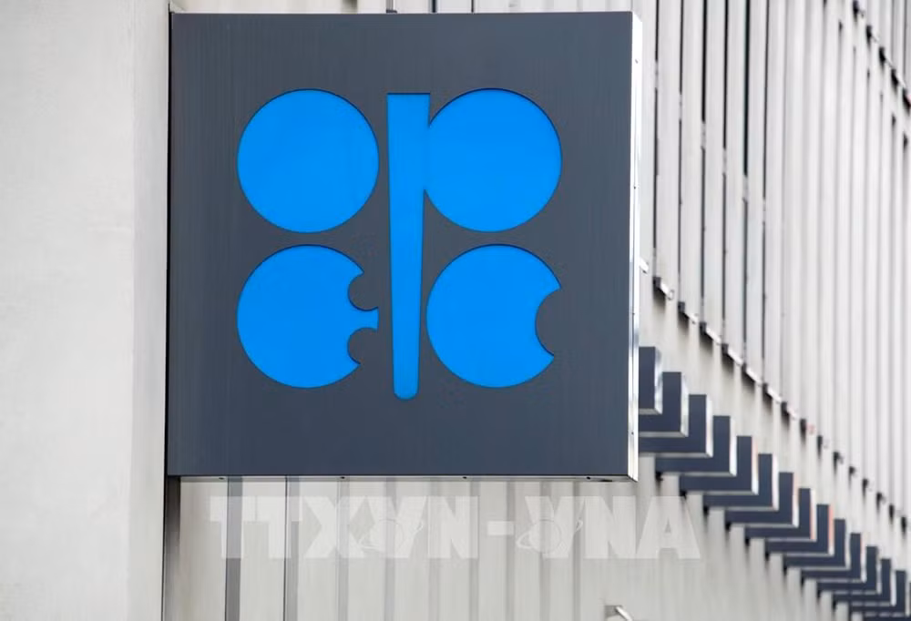 Biểu tượng của Tổ chức Các nước xuất khẩu dầu mỏ (OPEC) tại trụ sở ở Vienna, Áo. (Ảnh: AFP/TTXVN)