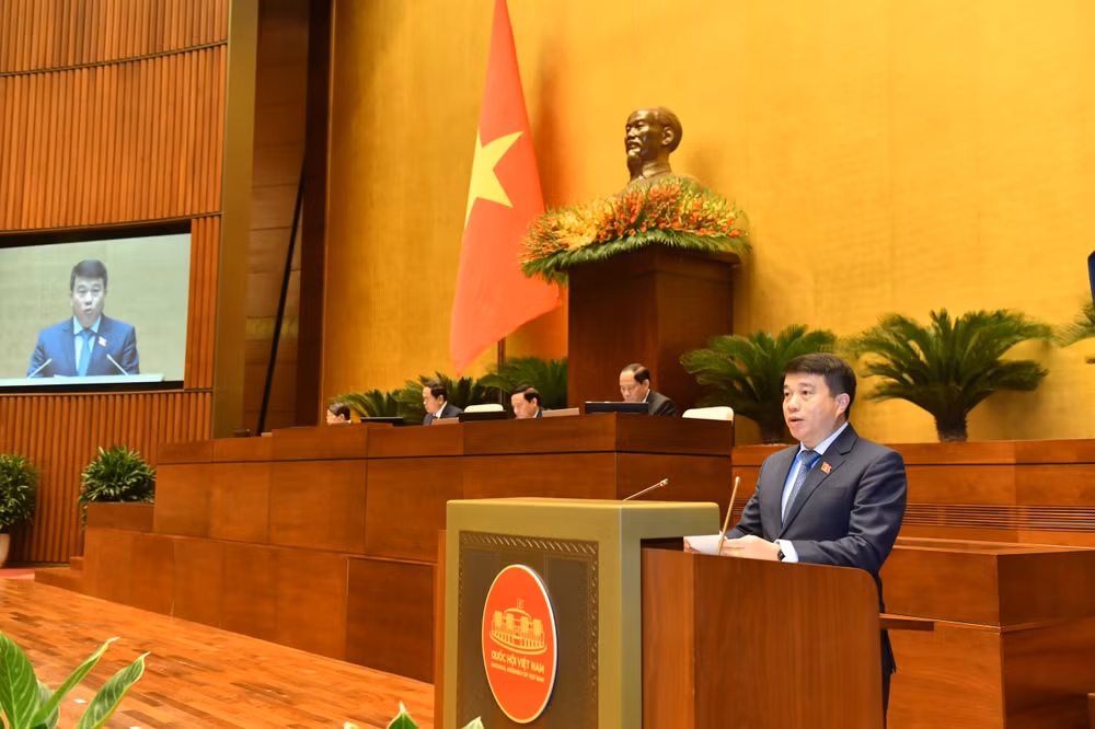 Chủ tịch Hội đồng Dân tộc của Quốc hội Y Thanh Hà Niê Kđăm trình bày báo cáo. (Ảnh: ĐĂNG KHOA) Chủ tịch Hội đồng Dân tộc của Quốc hội Y Thanh Hà Niê Kđăm trình bày báo cáo. (Ảnh: ĐĂNG KHOA)