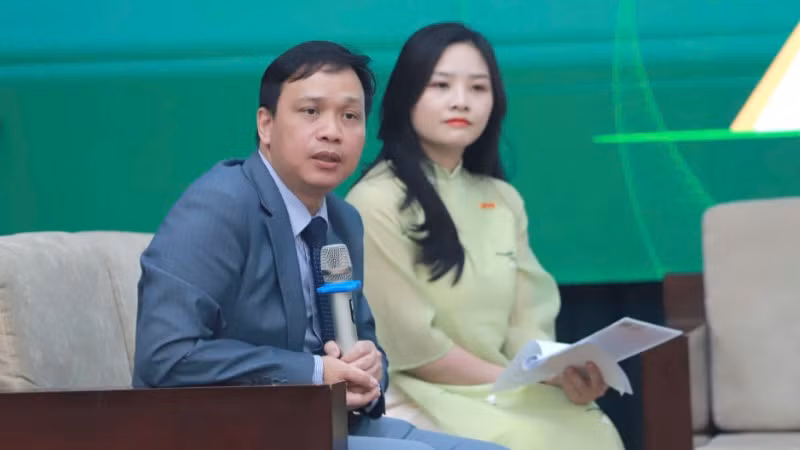 TS Nguyễn Quốc Việt, chuyên gia kinh tế, giảng viên trường Đại học Kinh tế, Đại học Quốc gia Hà Nội.