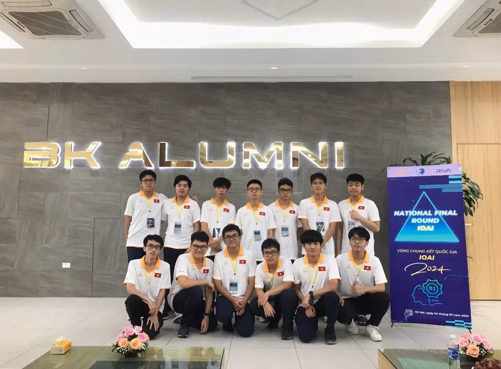 Các thí sinh tham dự Vòng Chung kết quốc gia Kỳ thi Olympic Trí tuệ nhân tạo quốc tế.
