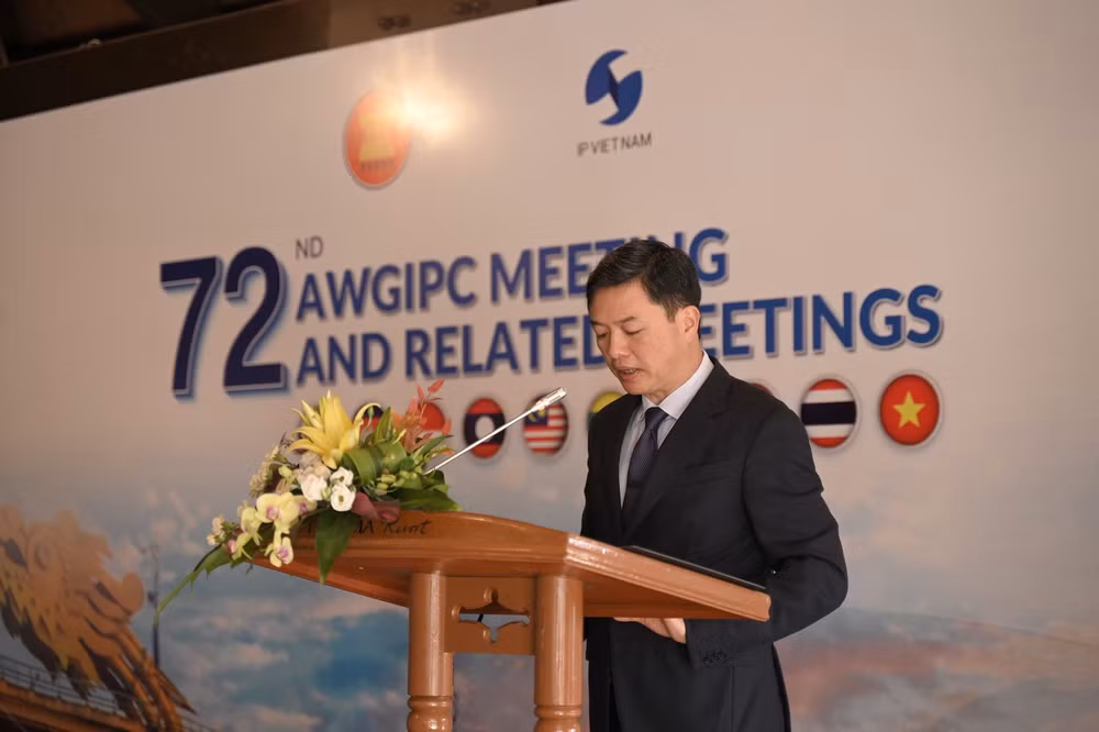 Ông Lưu Hoàng Long, Cục trưởng Cục Sở hữu trí tuệ phát biểu tại sự kiện. Ông Lưu Hoàng Long, Cục trưởng Cục Sở hữu trí tuệ phát biểu tại sự kiện.
