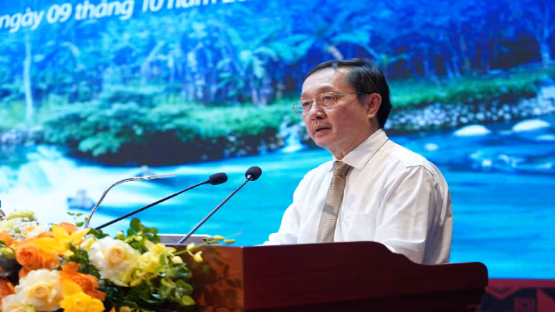 Bộ trưởng Huỳnh Thành Đạt phát biểu tại Hội thảo.