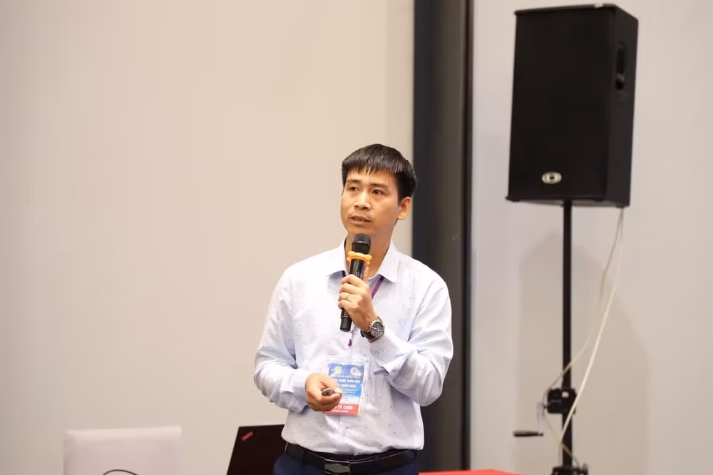Tiến sĩ Đỗ Tiến Phát, Trưởng phòng công nghệ tế bào thực vật, Viện Công nghệ sinh học trình bày công nghệ chỉnh sửa gen trong cải tạo giống cây trồng.