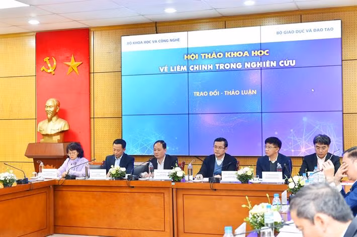 Lãnh đạo Bộ Khoa học và Công nghệ và Bộ Giáo dục và Đào tạo chủ trì hội thảo Lãnh đạo Bộ Khoa học và Công nghệ và Bộ Giáo dục và Đào tạo chủ trì hội thảo