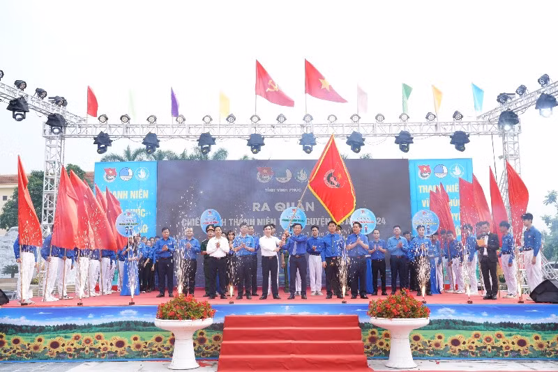 Ra quân Chiến dịch Thanh niên tình nguyện hè 2024. 