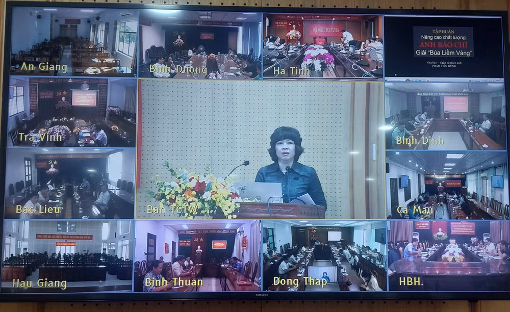 Hội nghị diễn ra tại Ban Tổ chức Trung ương và kết nối trực tuyến đến các tỉnh, thành phố trong cả nước.