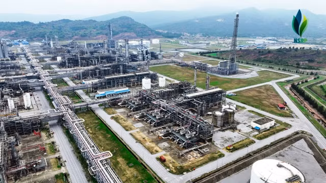 Toàn cảnh Nhà máy Lọc hóa dầu Nghi Sơn.