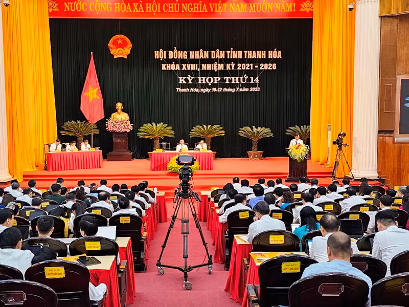 Quang cảnh kỳ họp lần thứ 14, Hội đồng nhân dân tỉnh Thanh Hóa.