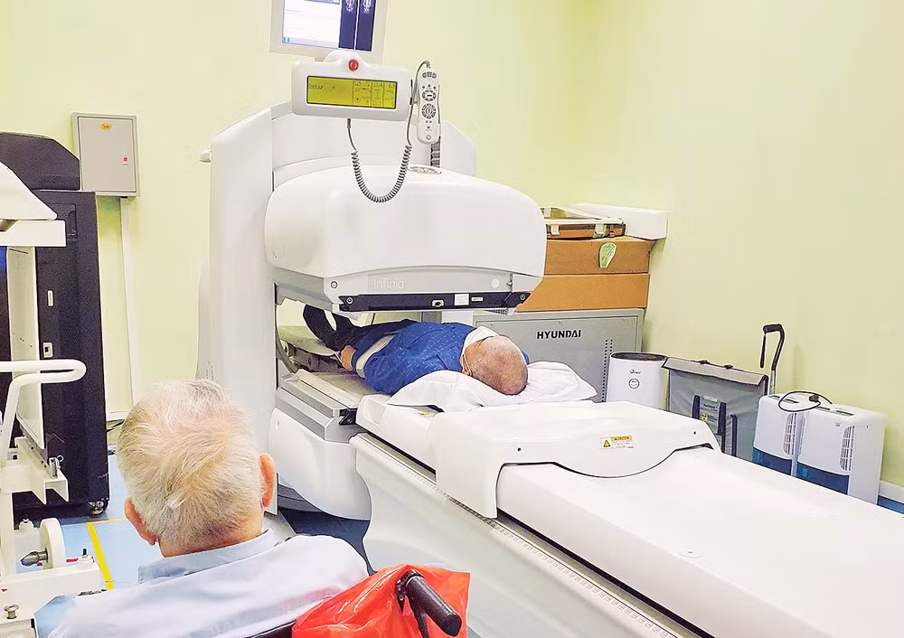 Cần thay đổi cơ chế trong mua trang thiết bị y tế, sinh phẩm cho ngành y tế. Ảnh: NG.NAM