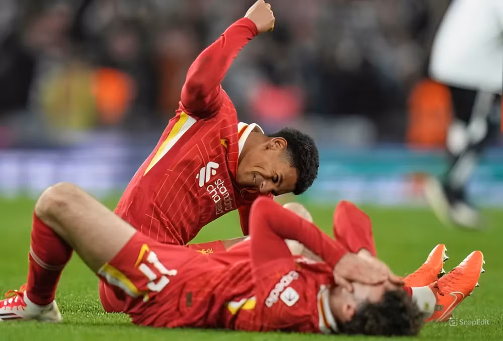 Các cầu thủ Liverpool không giấu được sự thất vọng. (Ảnh: Getty) Các cầu thủ Liverpool không giấu được sự thất vọng. (Ảnh: Getty)