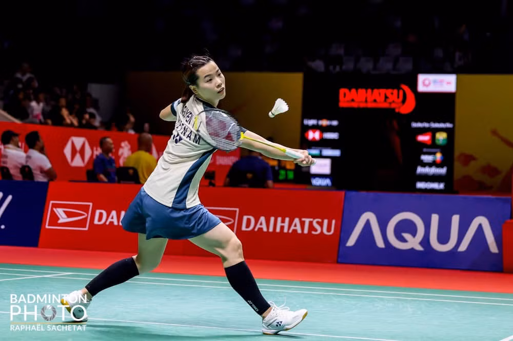 Tay vợt nữ Nguyễn Thùy Linh. 